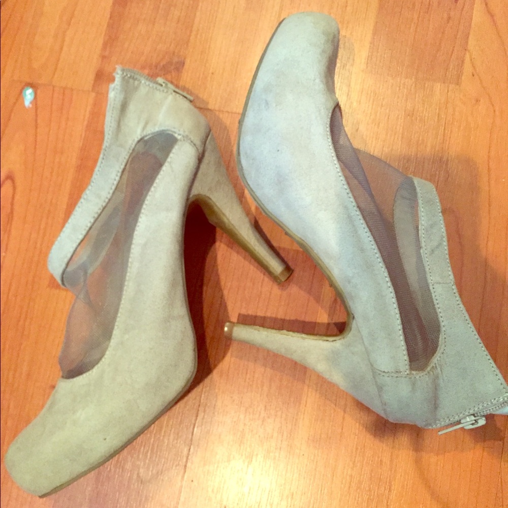 Comfy tan heel booties